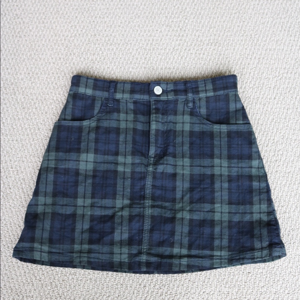 BRANDY MELVILLE PLAID SKIRT